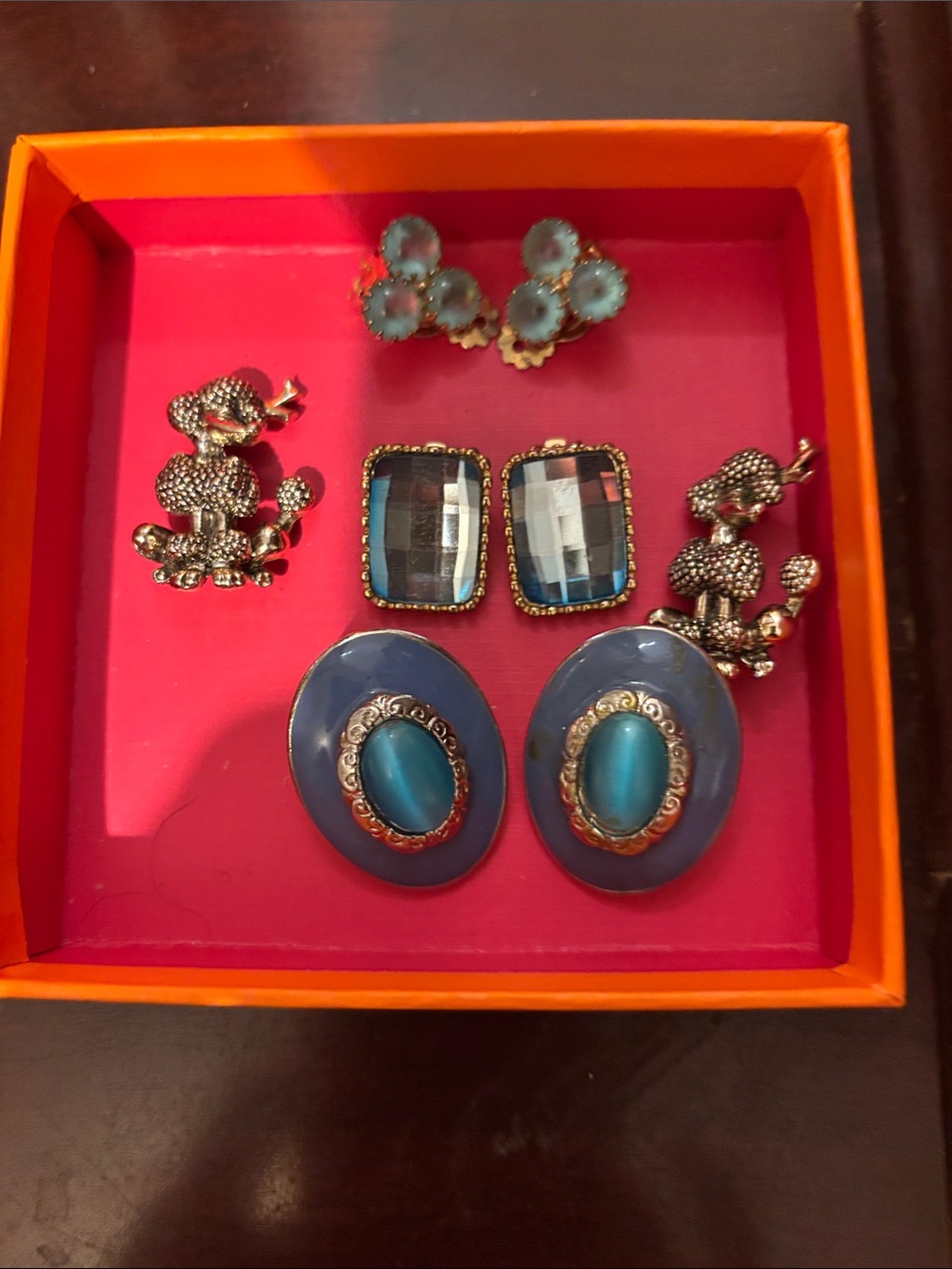 Vintage-Inspired Blue Oval Statement Earrings - Unbranded